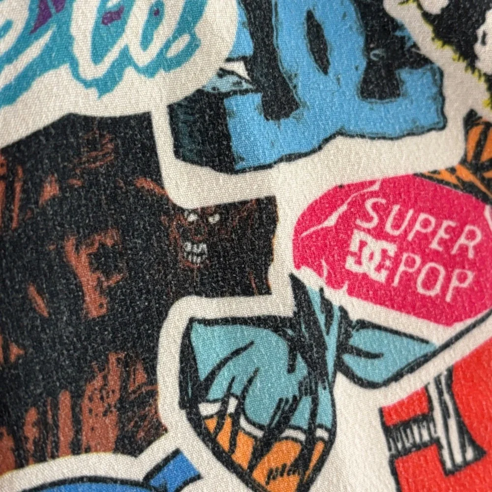 DC Shoes Graffiti Sticker Print Board Shorts Mens 32‎ Skateboarding Swim Trunks